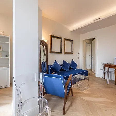 Apartamento Montenapoleone - Charming Milán
