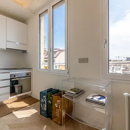 Montenapoleone - Charming Appartement
